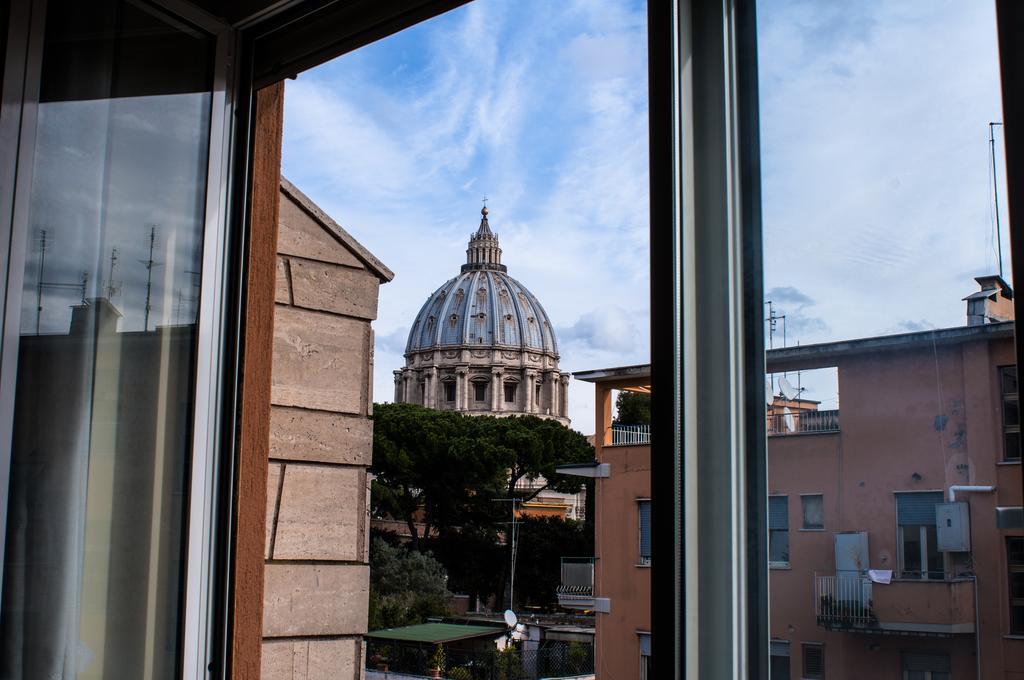 Vatican Balcony Roma Exterior foto