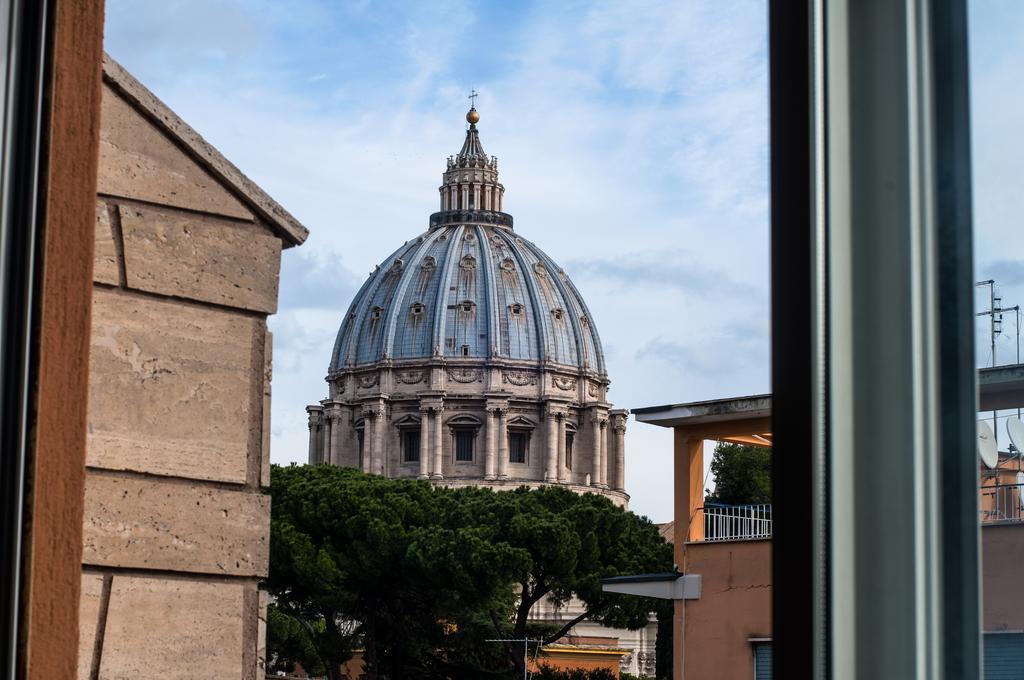 Vatican Balcony Roma Exterior foto